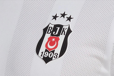 "Süper Lig'de Nefes Kesen Mücadele: Çaykur Rizespor-Antalyaspor Canlı Yayın Başlıyor!"